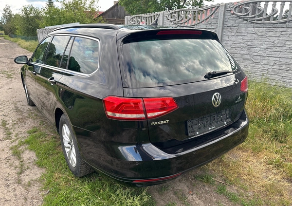 Volkswagen Passat cena 24900 przebieg: 280000, rok produkcji 2015 z Choszczno małe 352